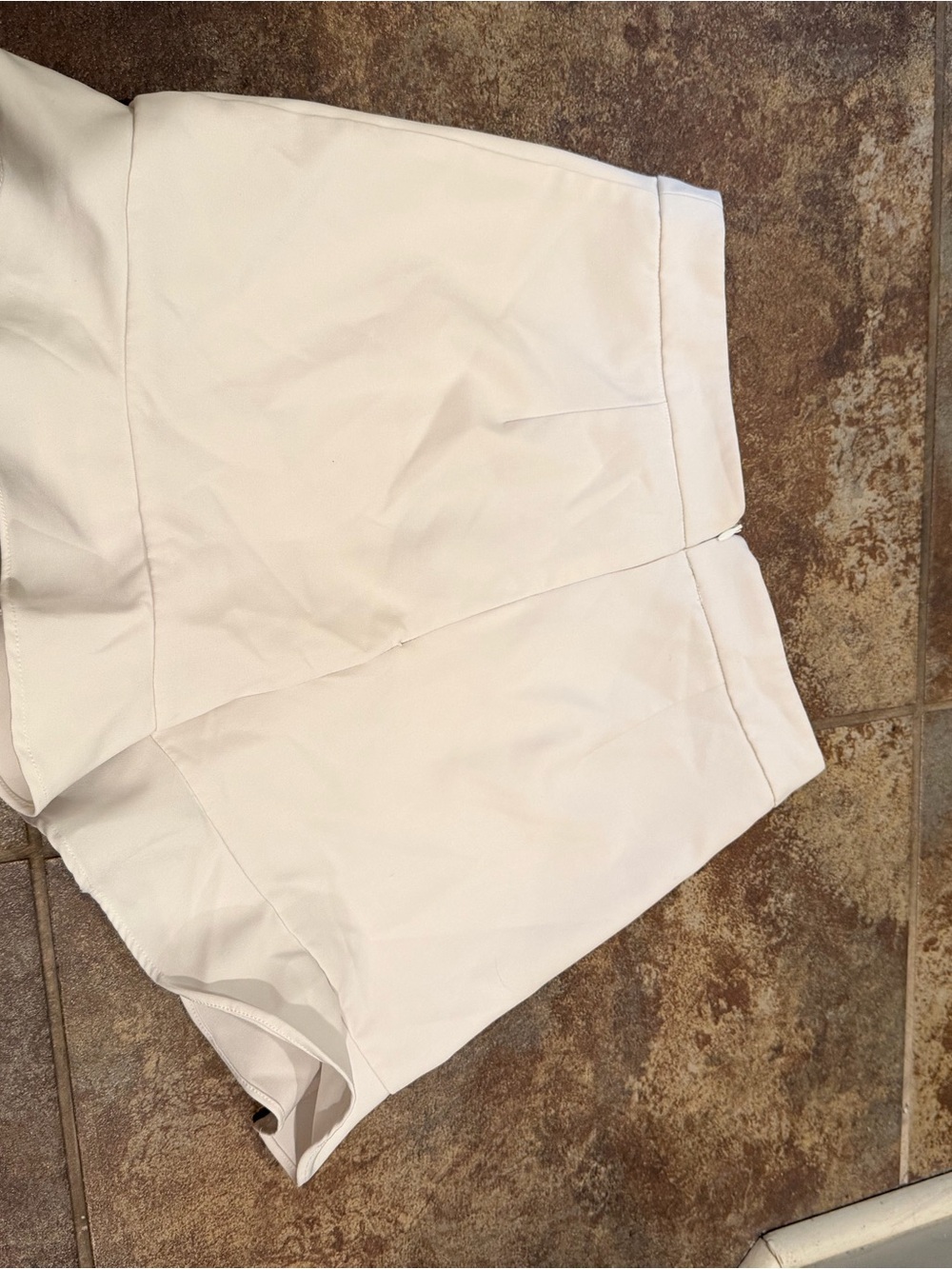 White Ruffled Hem Shorts - Picture 2 of 3